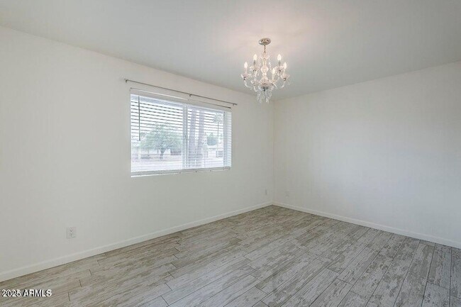 Building Photo - 10844 N 37th St