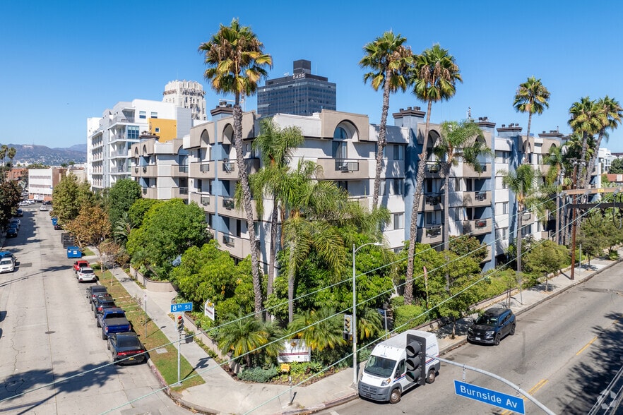 Primary Photo - Palm Court Apartments