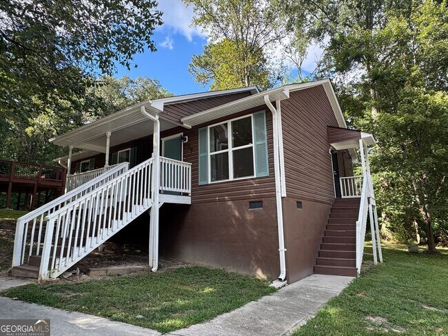 Building Photo - 67 Johnson Rd NW