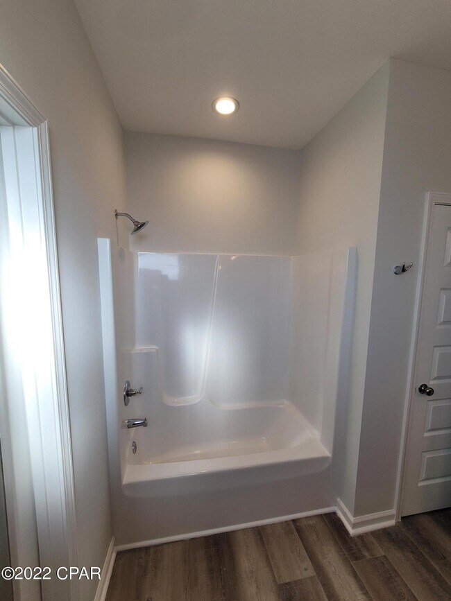 Building Photo - 5817 Jasmine Ct