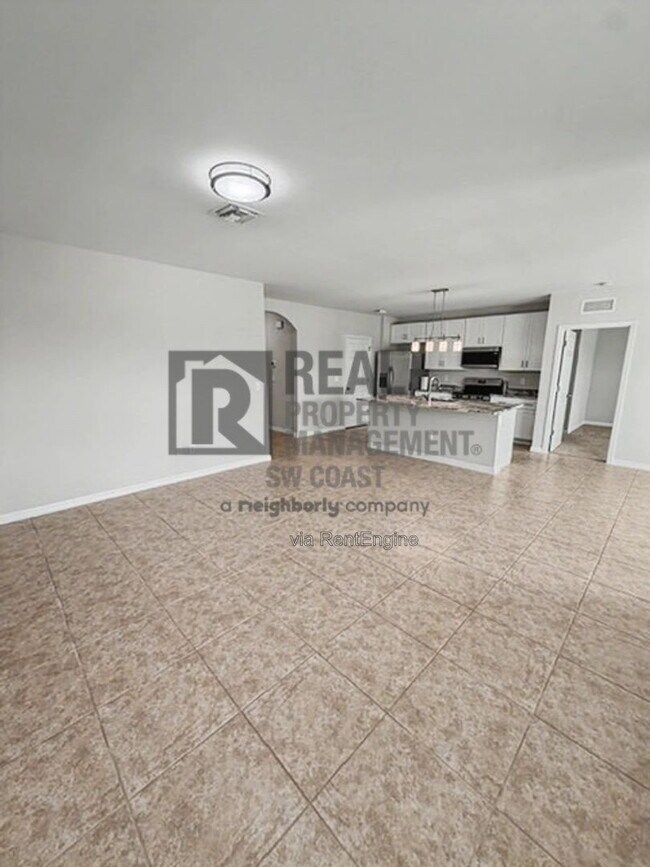 Building Photo - 7317 Mikasa Dr
