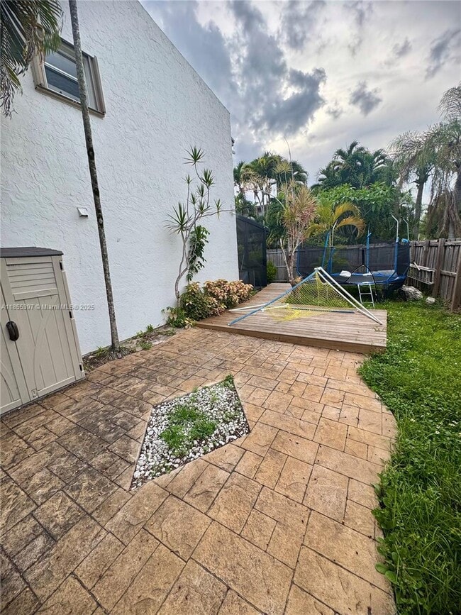 Building Photo - 6630 SW 112th Pl