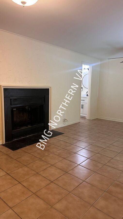 Building Photo - 5344 Anchor Ct