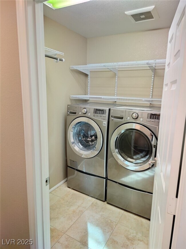 Building Photo - 3119 Biccari Ave