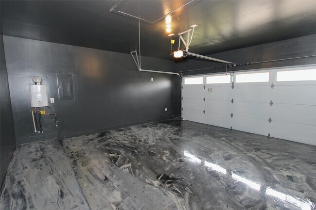 Building Photo - 3570 Joshua Grv Ln