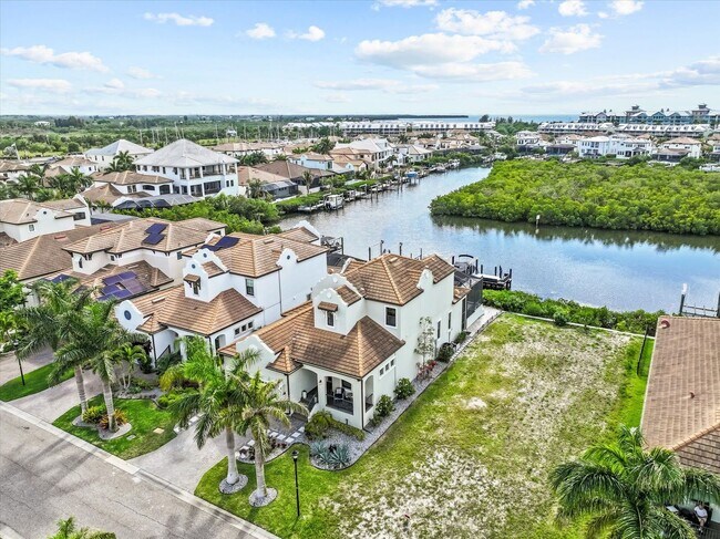 Building Photo - Waterfront Luxury Living | Private Dock + Direct Tampa Bay Access