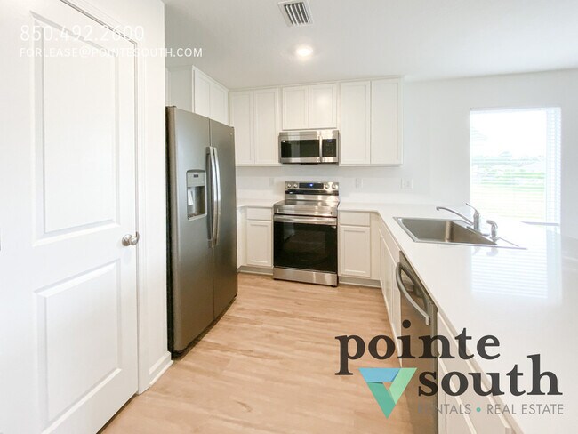Building Photo - 4631 Carlstrom Ln