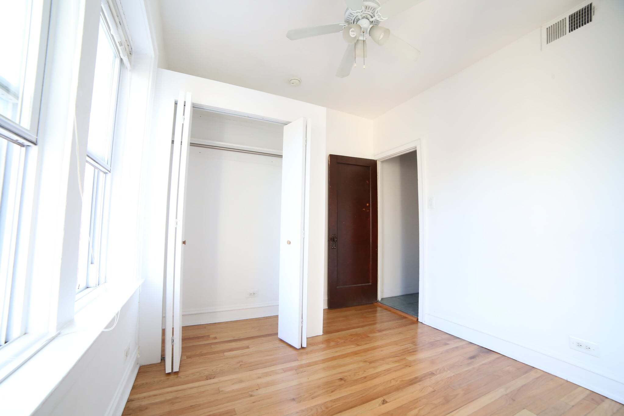 Bedroom 3 9x9 Closet - 3570 W Lyndale St