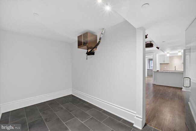Building Photo - 4964 Eskridge Terrace NW
