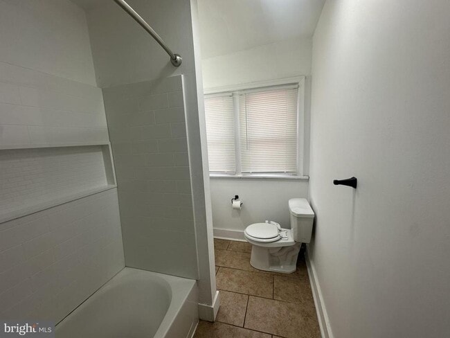 Building Photo - 1613 Edgmont Ave