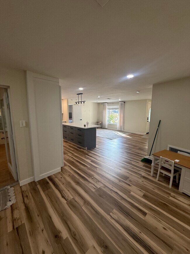 Building Photo - 1388 Rose St