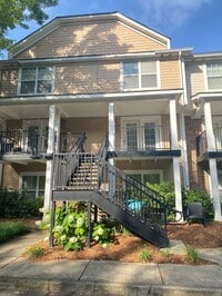 Building Photo - 1035 S Barnett Shoals Rd