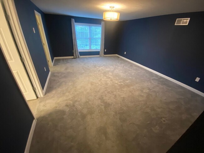 Building Photo - 4 Bedroom - Upper Arlington