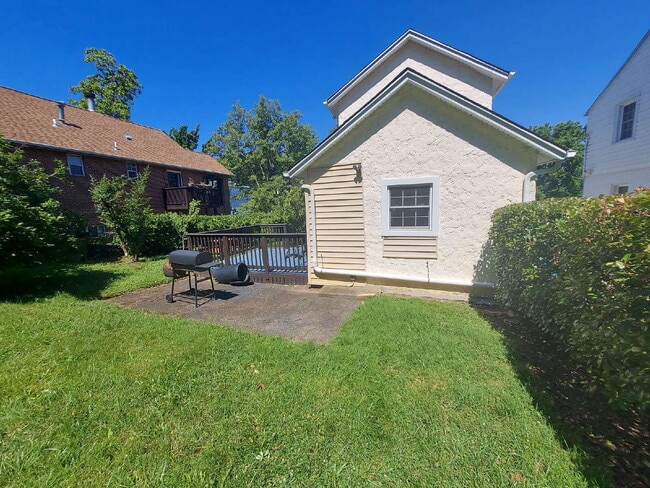 Building Photo - "Charming 1-Bed Oasis with 2 Full Baths in Fairmount Heights – 828 Sq Ft of Comfort!"