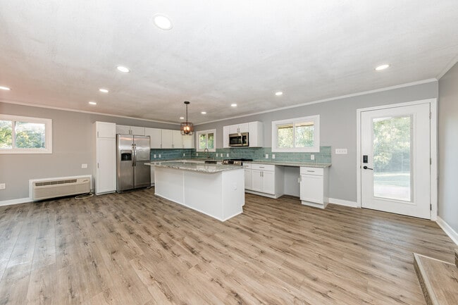 Building Photo - S76W19414 Prospect Dr