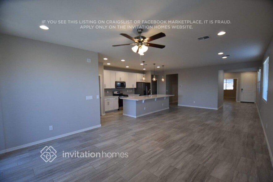 Building Photo - 5935 N 187th Ln