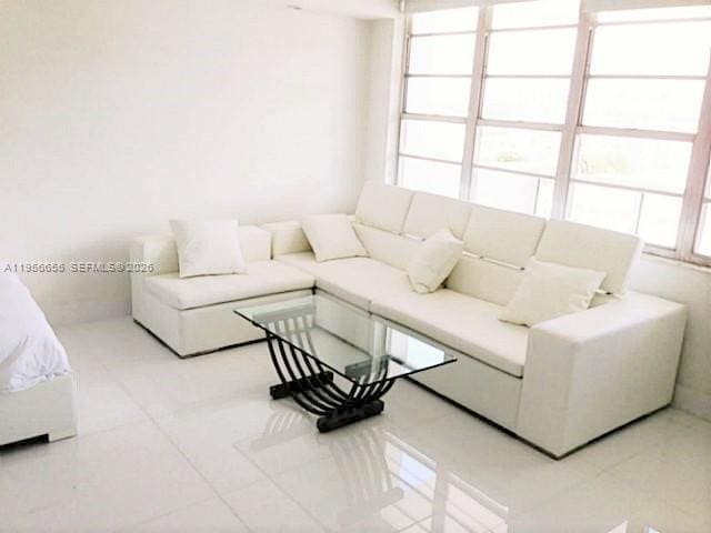 Building Photo - 100 Lincoln Rd