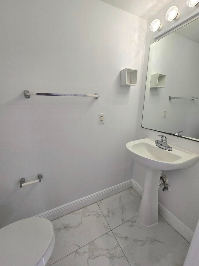 Building Photo - 1156 Buford St NW