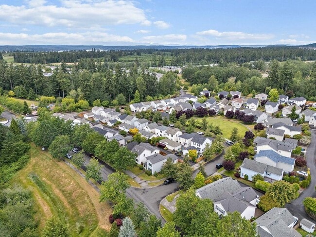 Building Photo - Cozy DuPont Home with Fenced Yard, 2-Car Garage & Minutes to JBLM!