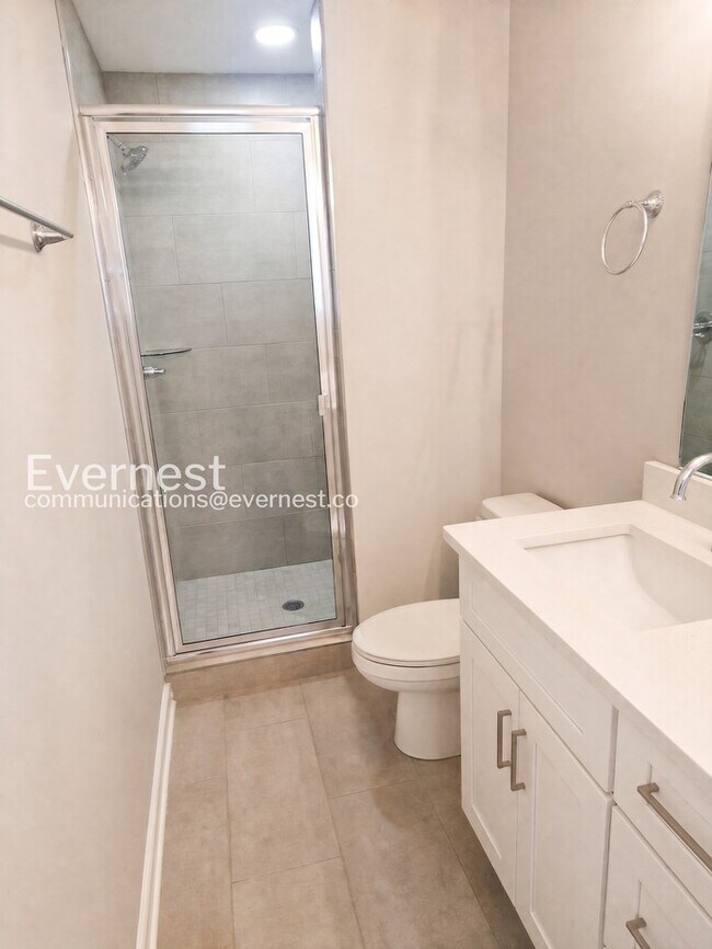 Building Photo - Bright and Lovely 3-Bedroom Townhome with Modern Amenities / Pet-Friendly /Coming Soon!