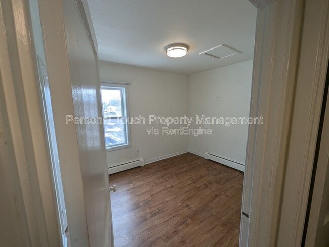 Building Photo - 541 2nd St N