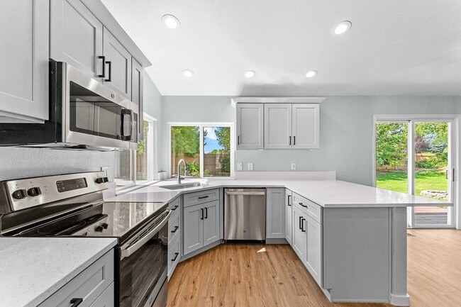 Building Photo - Charming Eagle Cul-de-Sac Retreat – 4 BR, ...