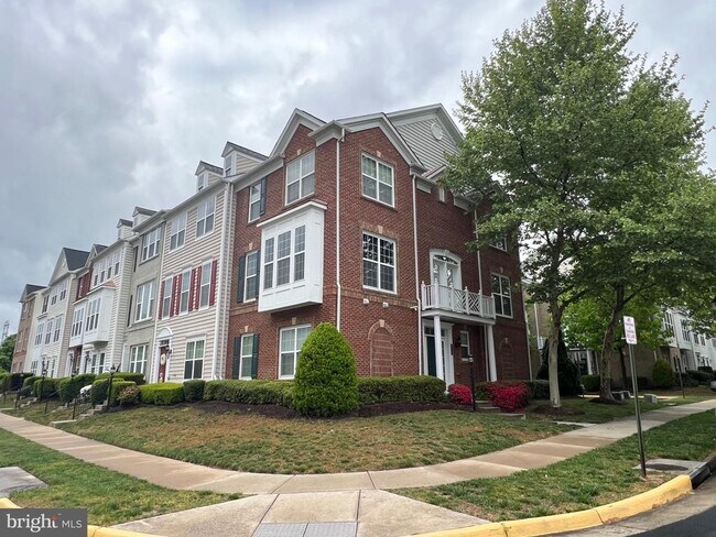 Building Photo - 14878 Potomac Branch Dr