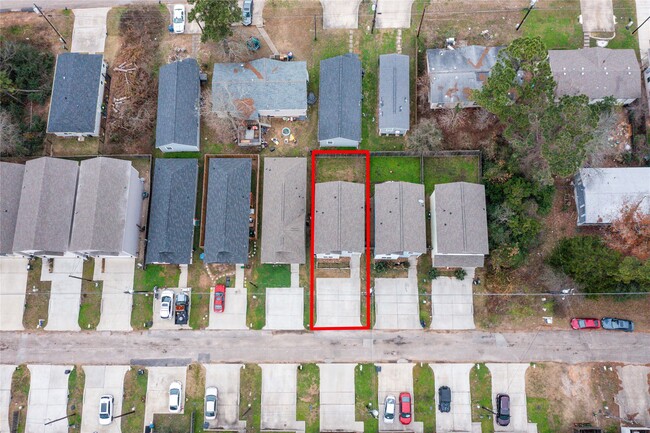 Building Photo - 16922 Glenheath St