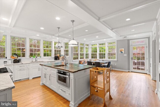 Building Photo - 3701 Blackthorn Ct