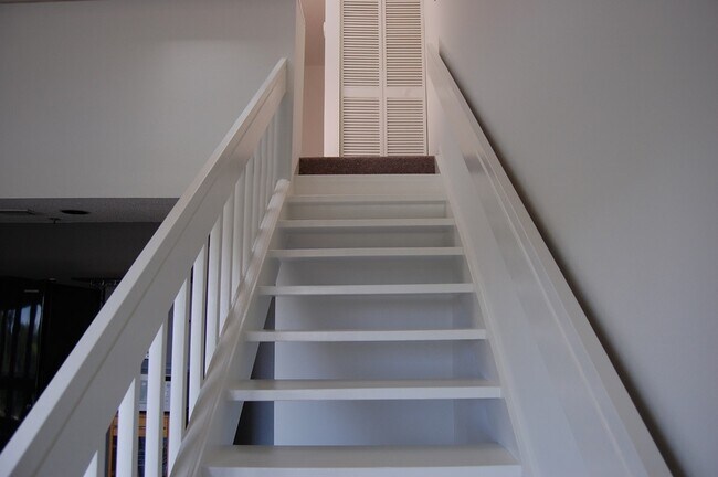 Building Photo - 1100 Possum Trot Rd