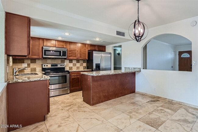 Building Photo - 3615 S Margo Dr