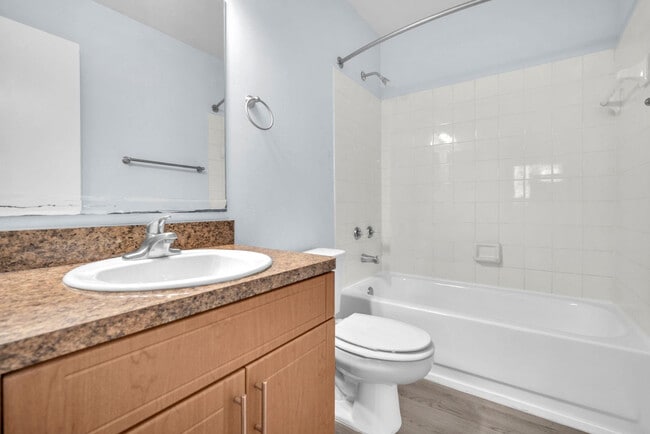 Building Photo - 6881 NW 173rd Dr