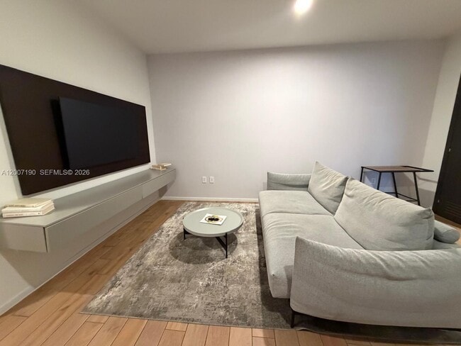 Building Photo - 398 NE 5th St