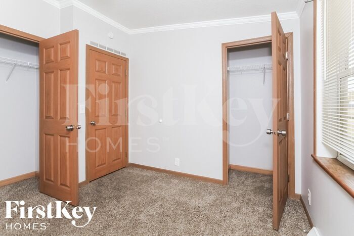 Building Photo - 597 Diamond Loop
