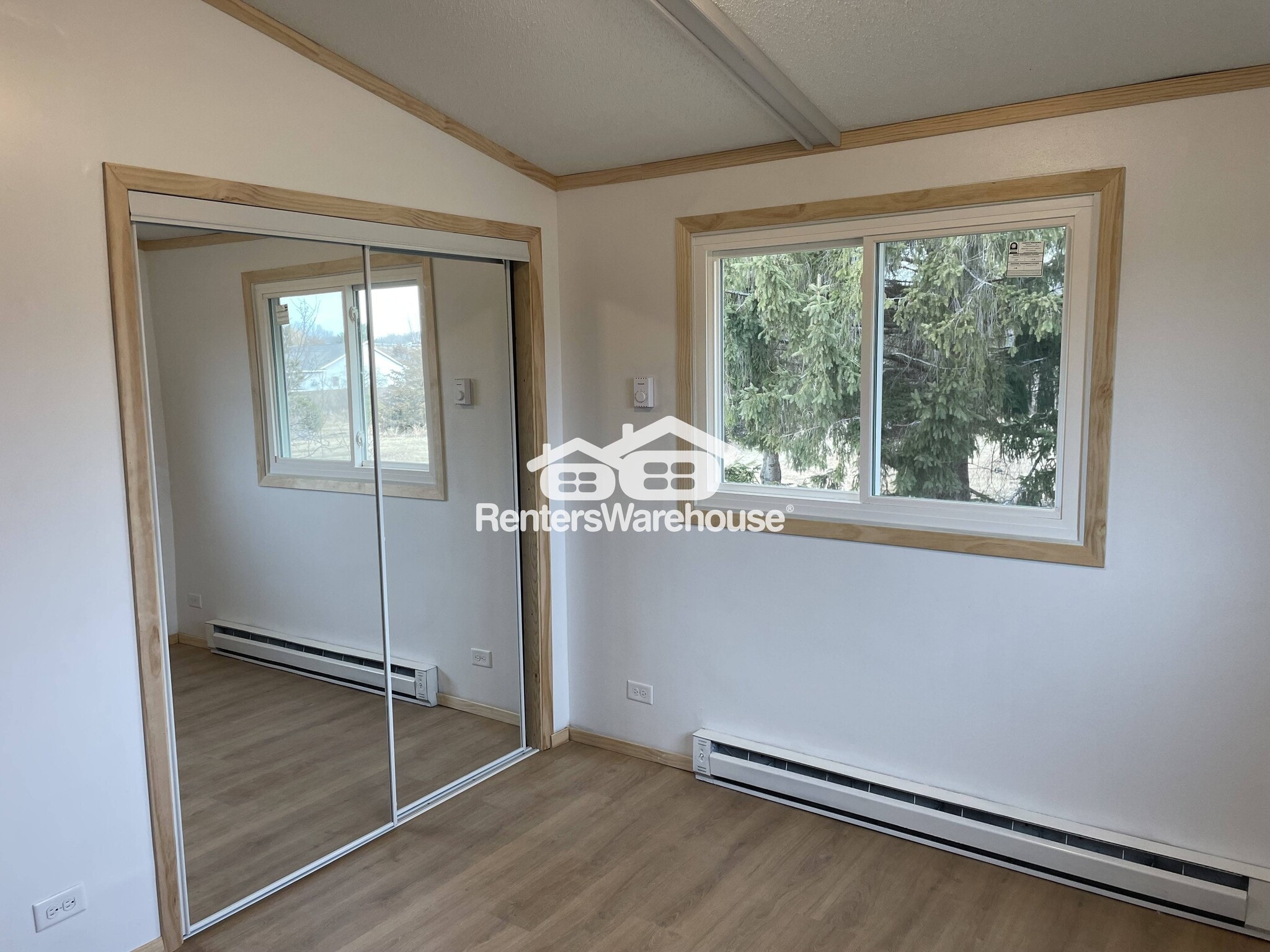 Building Photo - 684 Baker Rd