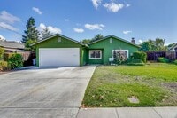 Building Photo - Remodeled 3-bedroom 1 bath