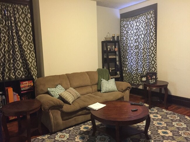 Building Photo - 1622 Hatteras St