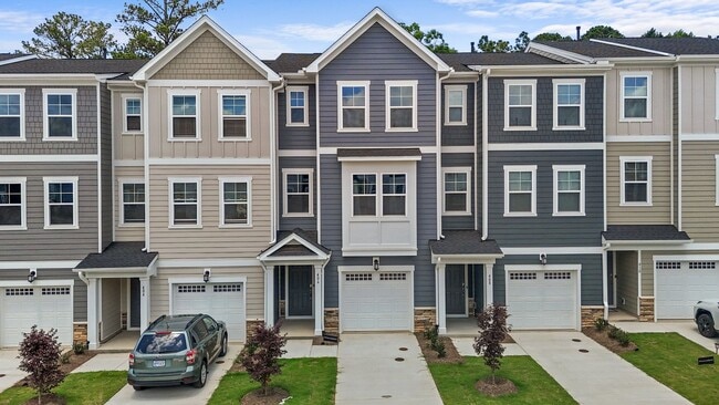 Building Photo - Gorgeous New Construction! Updated Kitchen...