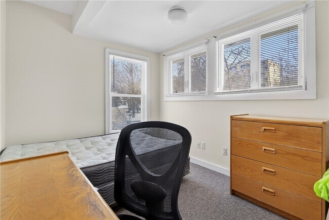 Building Photo - 303 Cornell St