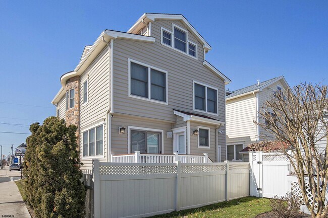 Building Photo - 7611 Ventnor Ave