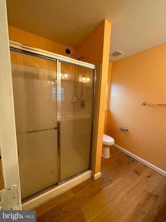 Building Photo - 218 Kirby St