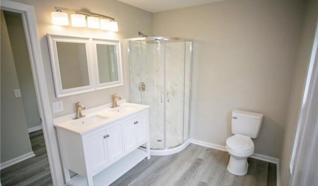 Building Photo - 209 E Hobart Ave