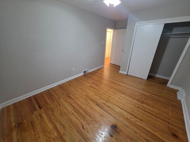 Building Photo - 3921 Lankenau Ave