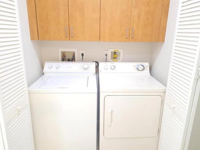 Building Photo - 3020 NW 125th Ave