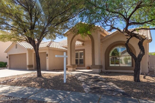 Building Photo - 6831 W Rifle Way