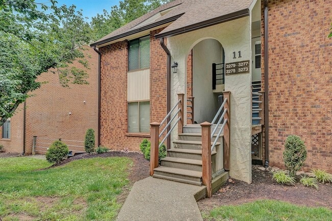 Building Photo - 3273 Forest Ridge Rd