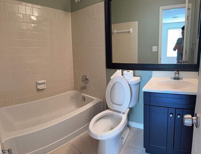 Building Photo - 2 Bed/2 Bath Townhouse in Norcross for Lease