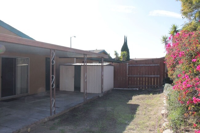 Building Photo - 55+ Senior Community 2Bed/1Bath in Costa Serena Oceanside~ Mira Pacific