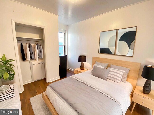 Building Photo - 3027 Weikel St