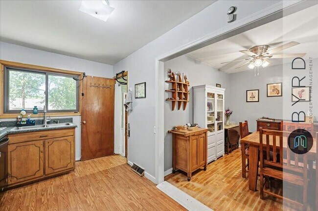 Building Photo - 3708 Grandel Dr